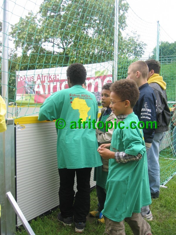 ../Images/afw2006c 053.jpg